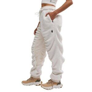 Free People Movement Sundown Fleece Jogger Ivory Sherpa Cozy Pants Size S NWT